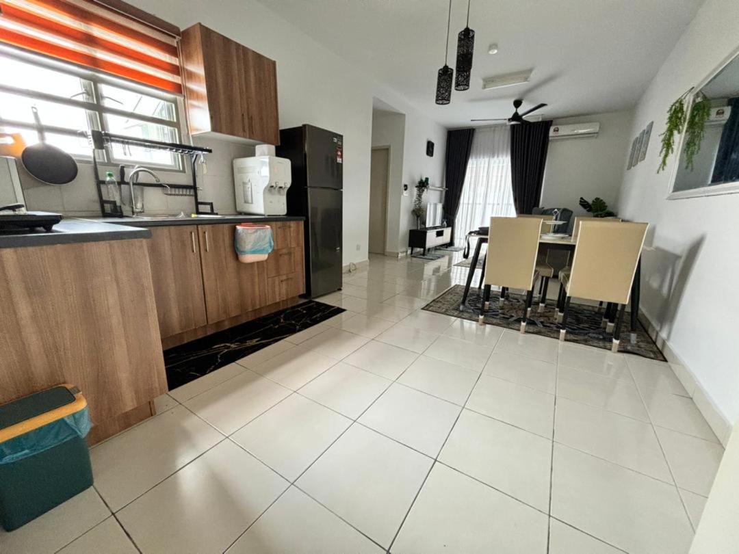 Klia Homestay Apartment - 2 Room Sepang Ngoại thất bức ảnh