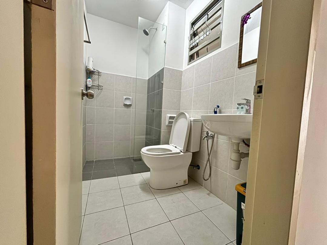 Klia Homestay Apartment - 2 Room Sepang Ngoại thất bức ảnh